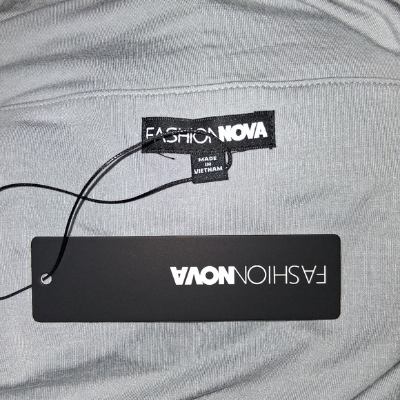 FASHION.NOVA NEW woman Size M Elegant Gray Off-Shoulder Dress - Picture 11 of 15